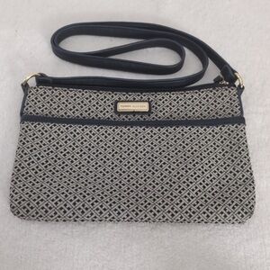 Tommy Hilfiger Canvas Crossbody Purse Bag Gold Logo Faux Leather Trim EUC Cute